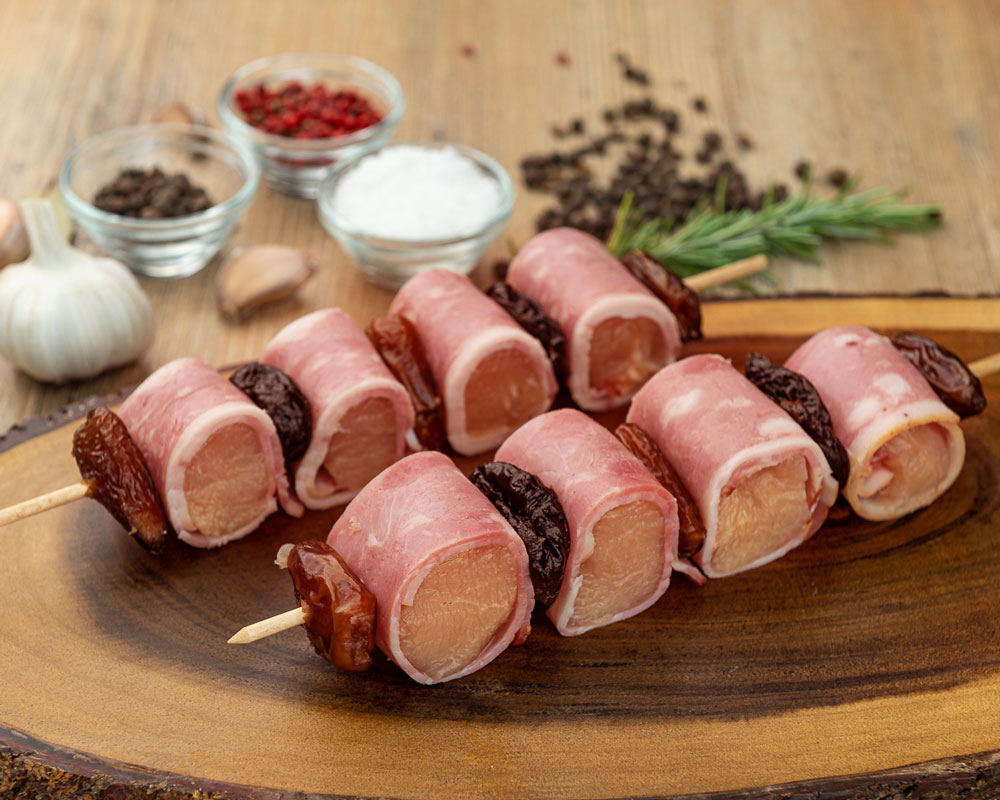 Espetada de Frango com Bacon, Ameixa e Tamaras