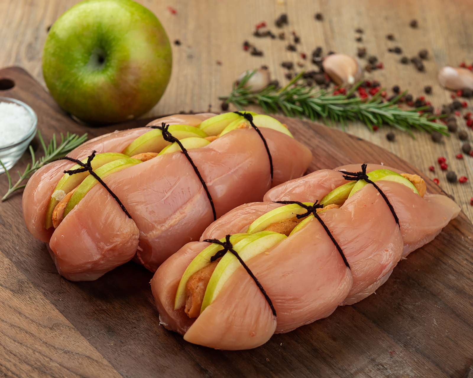 Peito de Frango recheado C/Maça e Alheira